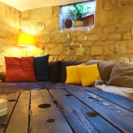 Atypical And Charming In * Bordeaux